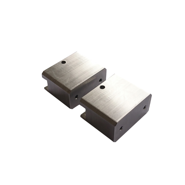 深圳電機殼數(shù)控零件加工廠2 深圳電機殼數(shù)控零件加工廠2